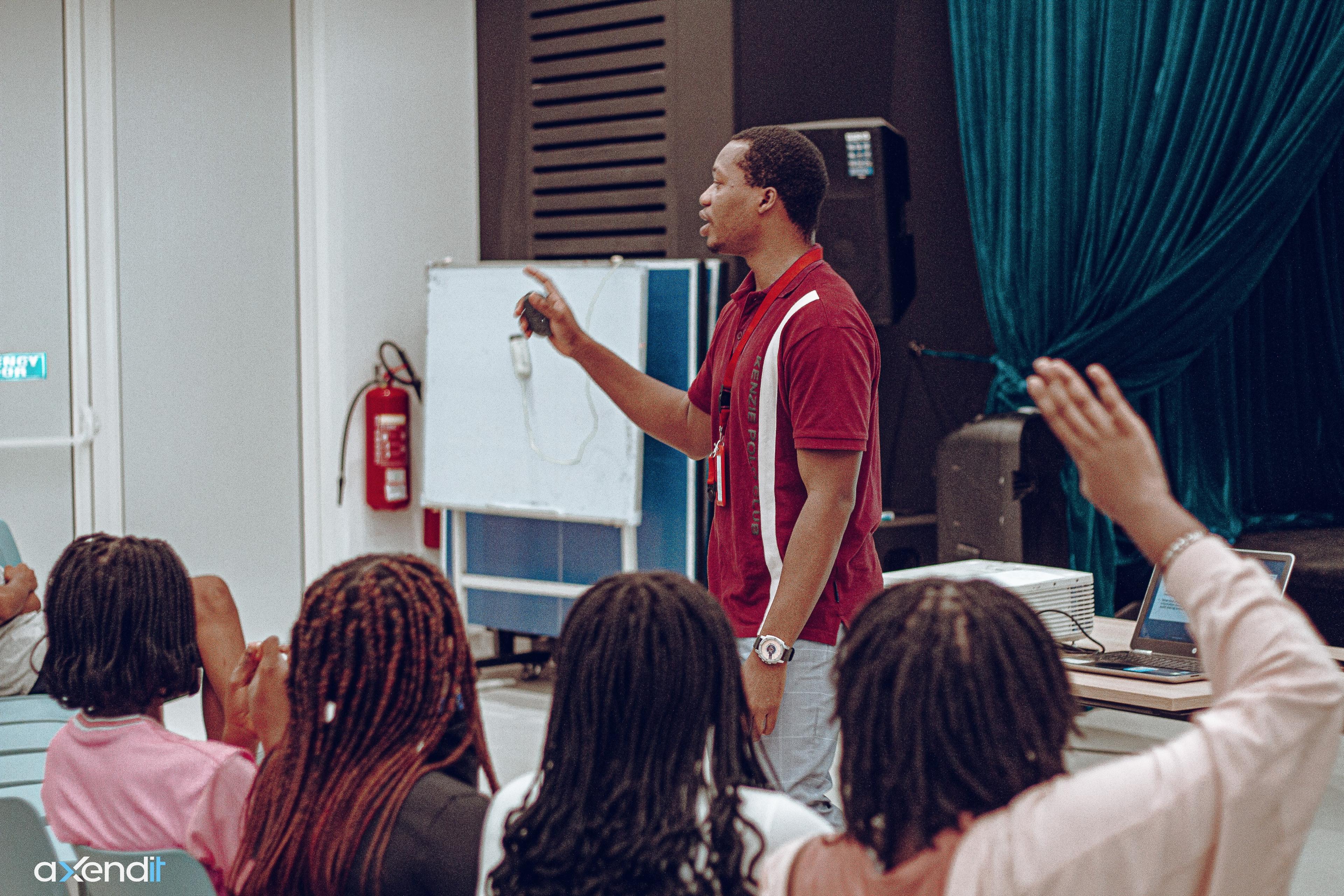 Axendit Leads Cybersecurity Sensitization at Lycée Français
